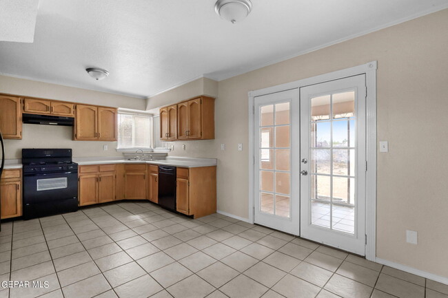 Building Photo - 11815 Stone Castle Dr