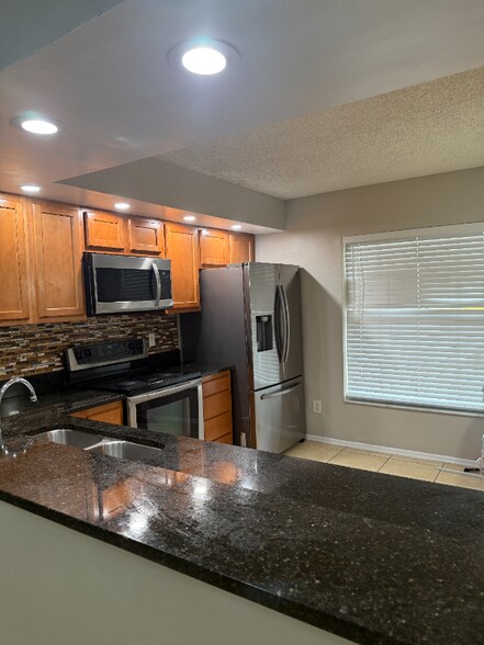 Building Photo - 13829 Timberland Dr