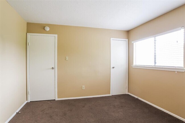 Building Photo - 8510 Cookwood Dr
