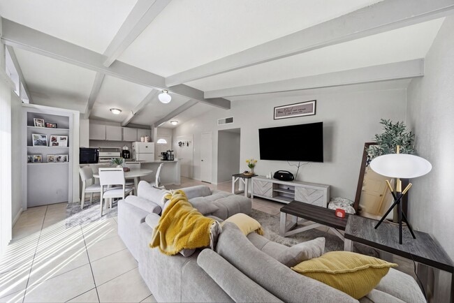 Building Photo - 4102 Sherwood Ln