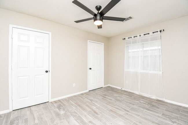 Building Photo - 23122 Beech Canyon Dr