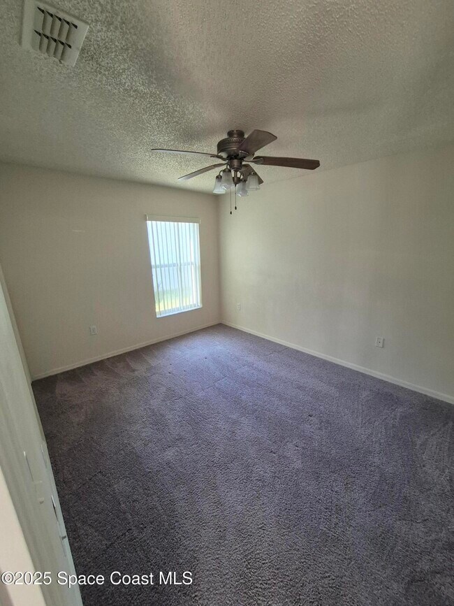 Building Photo - 1278 White Oak Cir