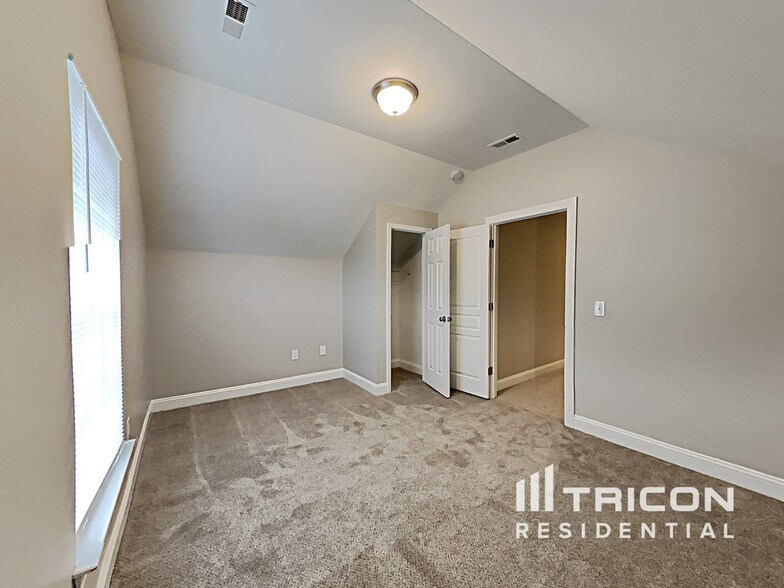 Building Photo - 3223 Penny Earley Ln