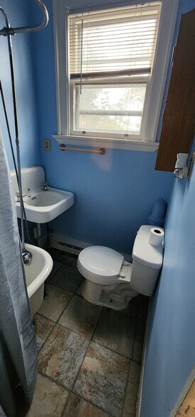 Building Photo - 7 Union St