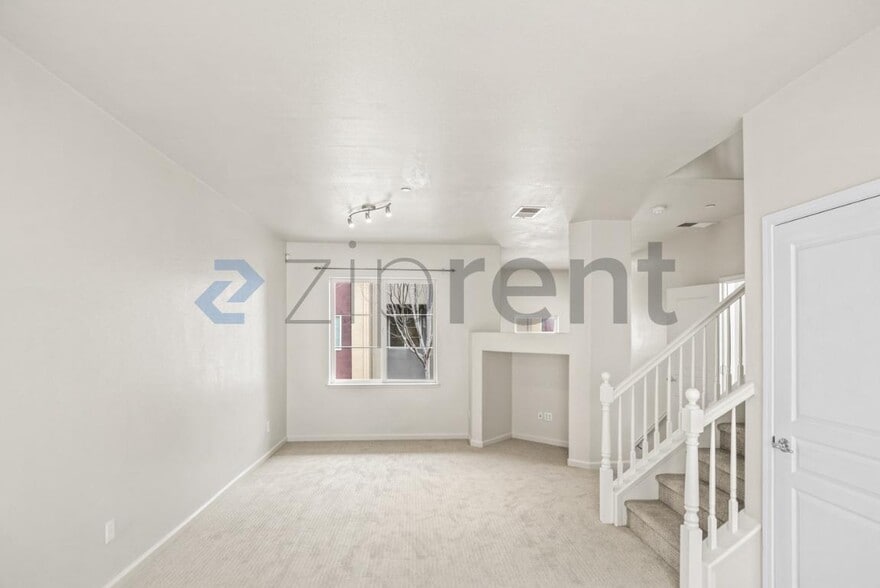 Building Photo - 2858 10th St