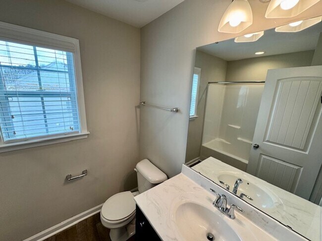 Building Photo - Heather Park Townhomes