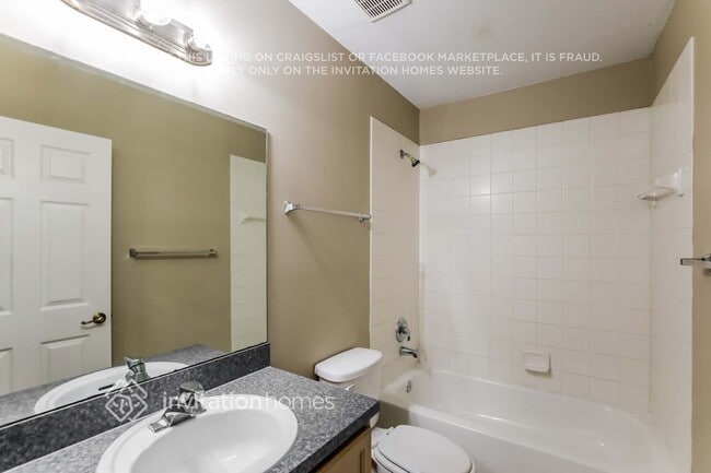 Building Photo - 3064 Waddell Ave