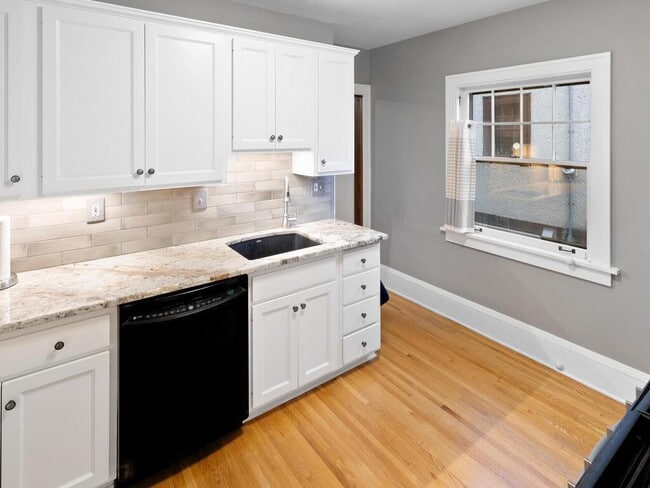 Building Photo - 4840 Upton Ave S