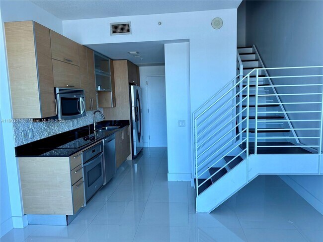 Building Photo - 60 SW 13th St