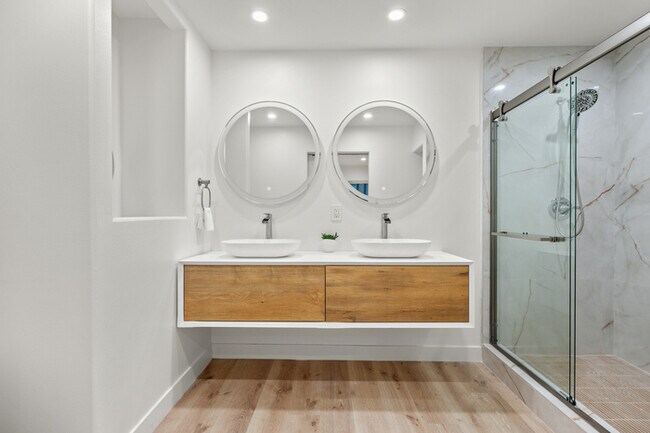 Building Photo - Gated Newport Coast 5BR w/ Pool Access