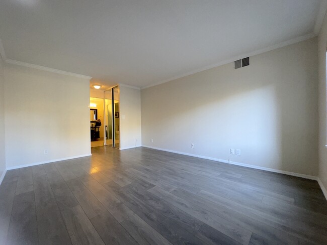 Master Bedroom - 8360 Greensboro Dr