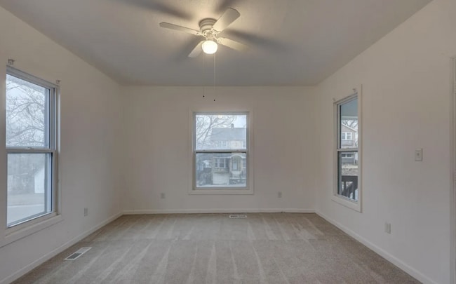 Building Photo - 614 N Wall Ave