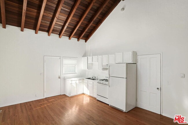 Building Photo - 301 S Arden Blvd