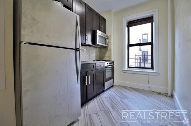Building Photo - 85 Eastern Pkwy