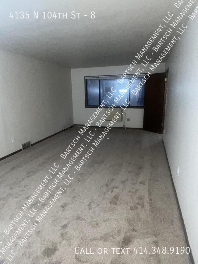 Building Photo - 4135 N 104th St