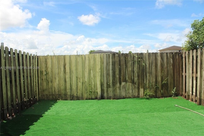 Building Photo - 10937 SW 181st Terrace