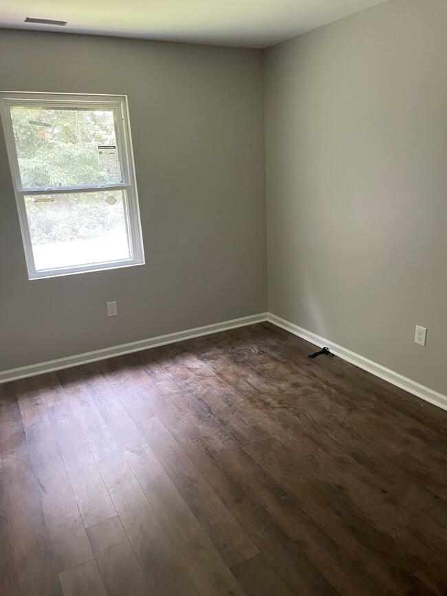 Bedfoom 2 - 1417 Cherrycrest Dr