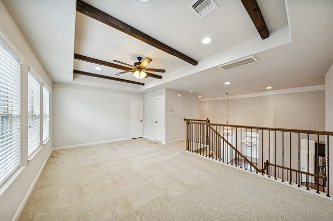 Building Photo - 15115 Flintridge Lake Ln