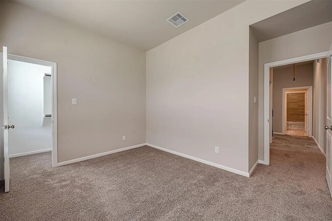 Building Photo - 2559 Terrace Point Dr