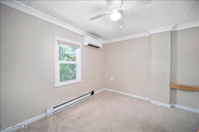 Building Photo - 203 S Elm St