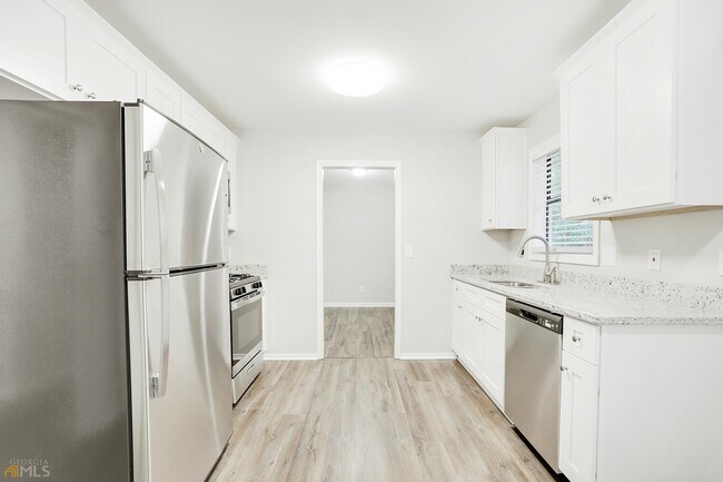 Building Photo - 3013 Fetlock Dr SW