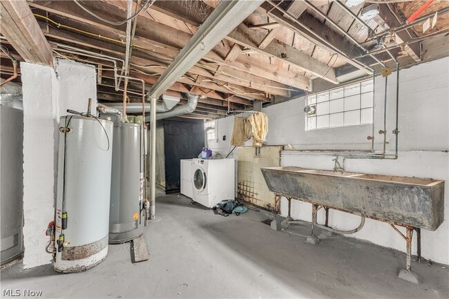 Building Photo - 1063 E 171st St