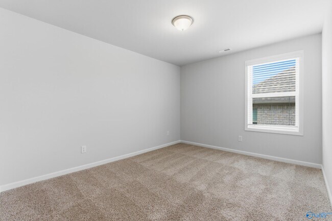 Building Photo - 180 Pennington Ave