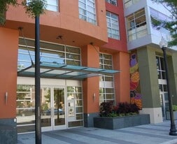 Building Photo - 585 9th St