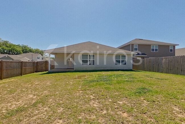 Building Photo - 160 Swallowtail Ln