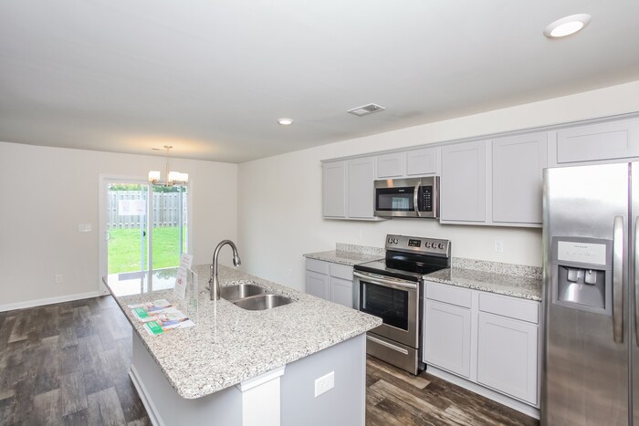 Building Photo - 79 Blue Fescue Way