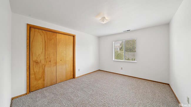 Building Photo - 2977 Pinebrook Dr