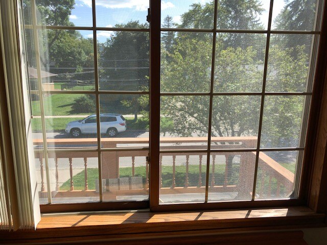 Building Photo - 512 W Wing St