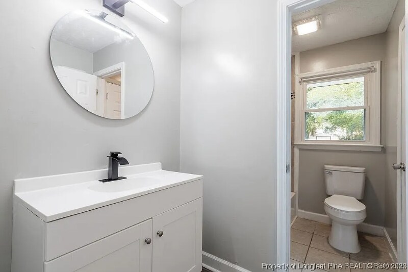 Building Photo - 3221 Rogers Dr