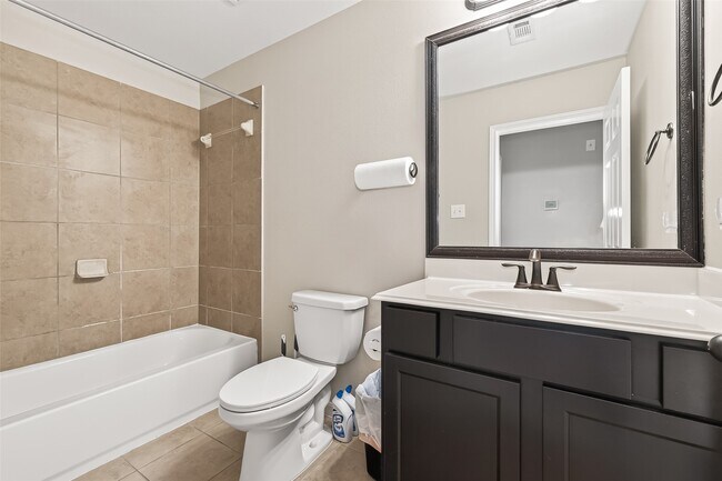 Building Photo - 6719 Sharpstone Creek Ln