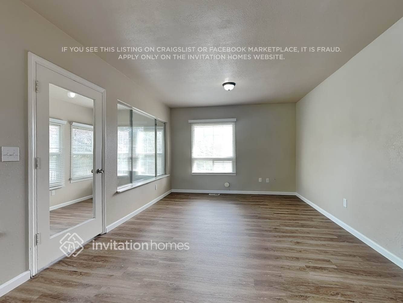 Building Photo - 19401 8th Ave S