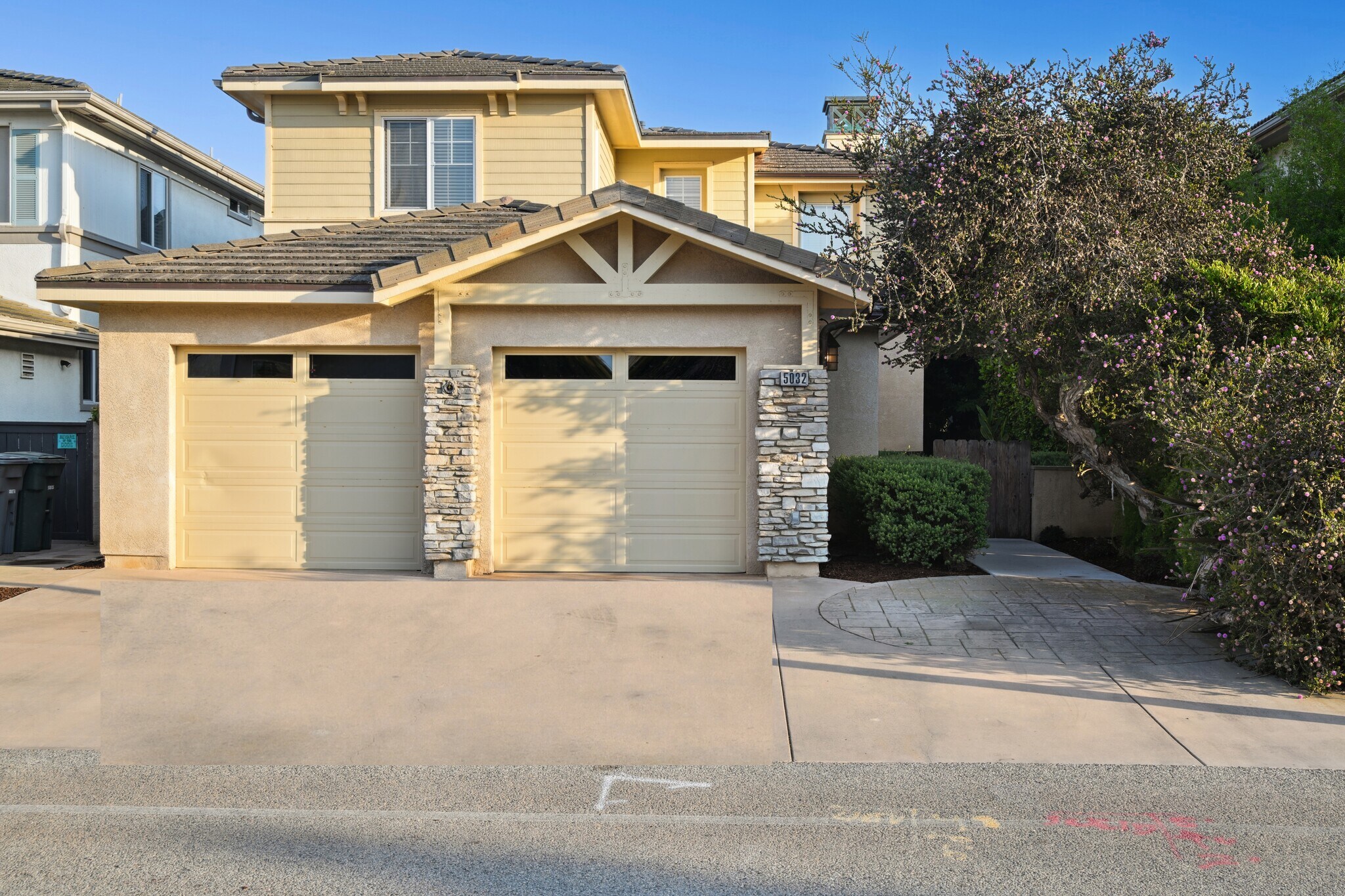 Building Photo - 5032 Amalfi Way