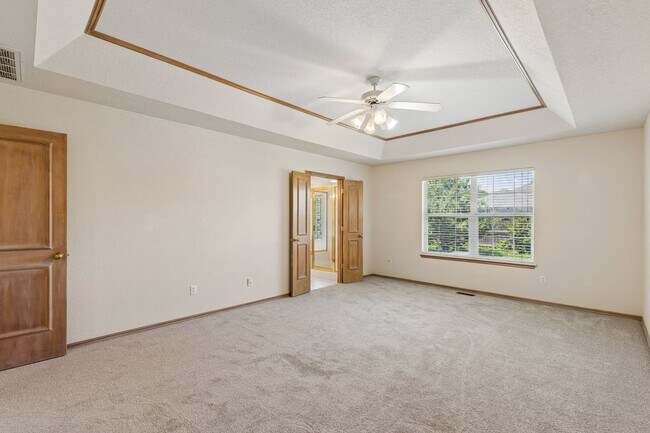 Building Photo - 2725 Blue Quail Pass