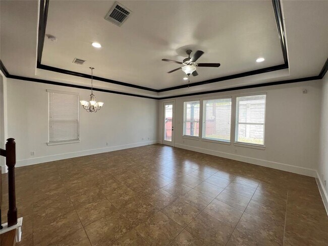 Building Photo - 6724 Keats Ave