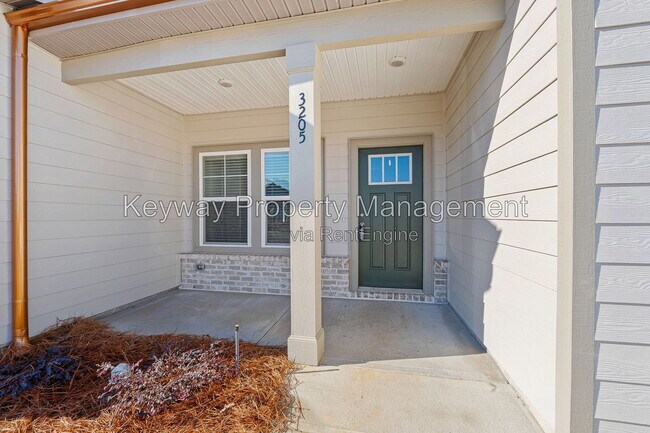 Building Photo - 3217 Venetian Dr