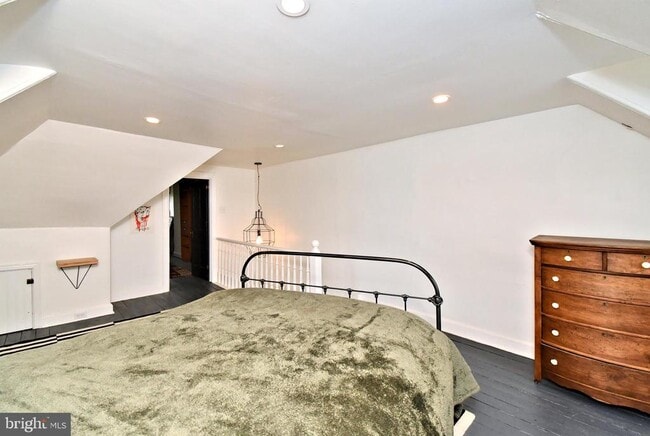 Building Photo - 365 2nd Ave