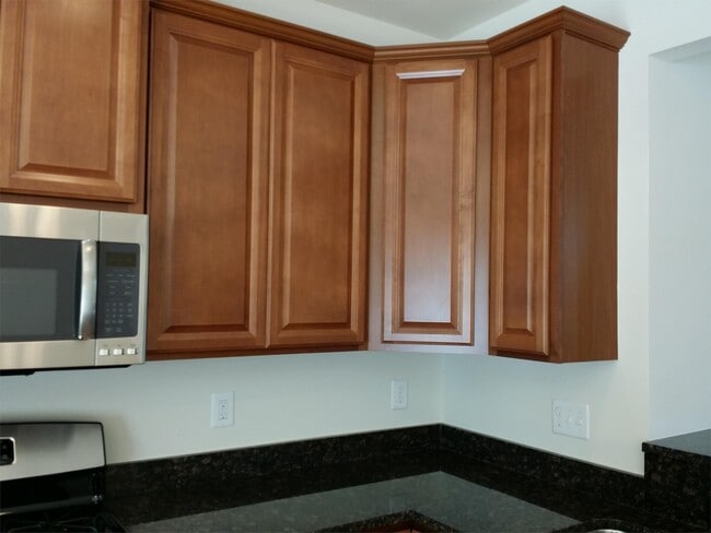 Building Photo - 22854 Yellow Oak Terrace