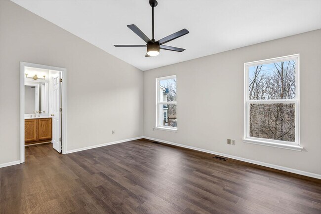 Building Photo - NEWLY RENOVATED HOME