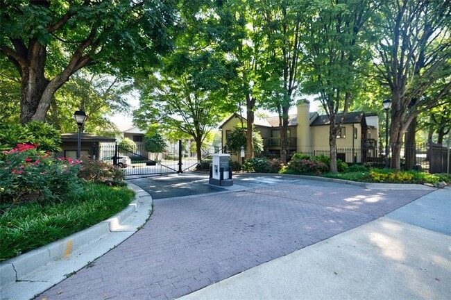 Building Photo - 56 Finch Trail NE