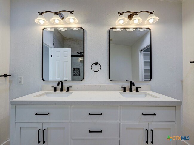 Building Photo - 4504 Atlantis Dr