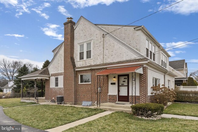 Building Photo - 349 Morris Rd
