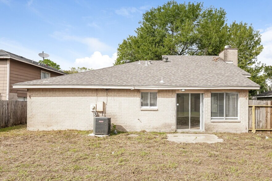 Building Photo - 7531 Glenbriar Pl