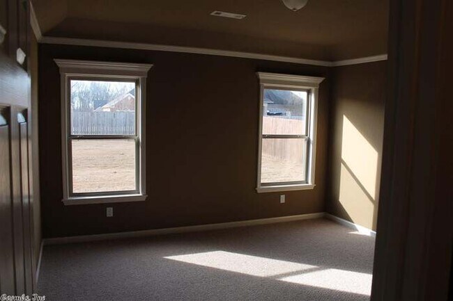 Building Photo - 159 Harvick Cir
