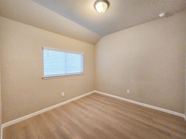 Building Photo - 20230 Rainflower Bay Ln