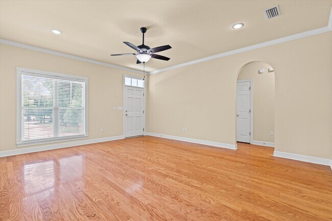 Building Photo - 99 Caisson Trace