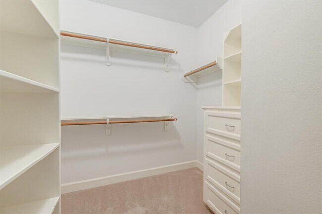 Building Photo - 11508 Main Cedar Dr